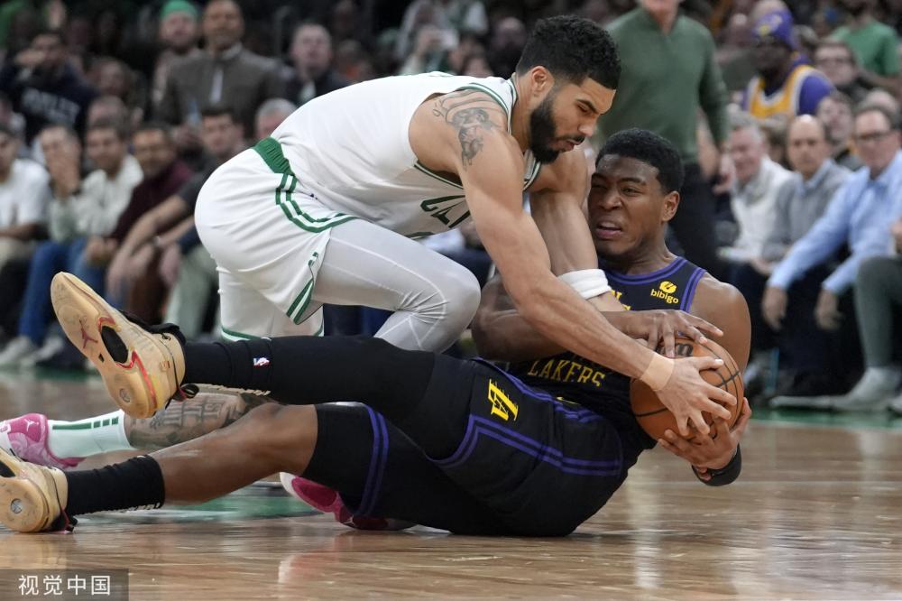 不再仅盯着 不再仅盯着