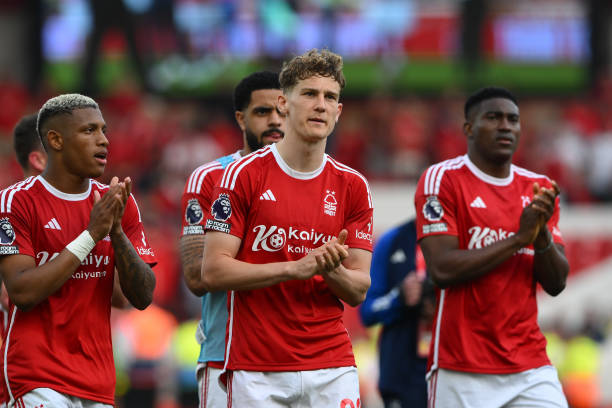 出后表现不 出后表现不