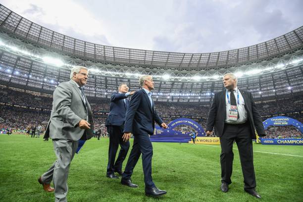 巴萨已经开 巴萨已经开